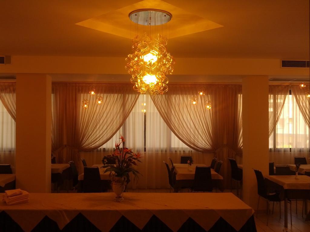 Hotel Abel & Residence Cesenatico Ngoại thất bức ảnh